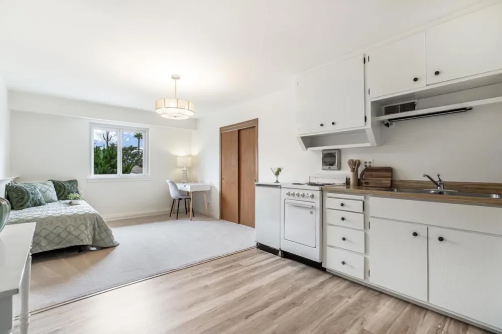 375 Bancroft Way Pacifica, CA 94044