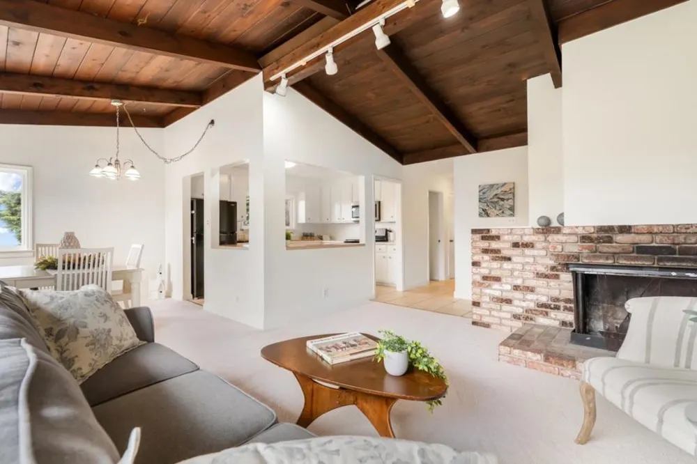 375 Bancroft Way Pacifica, CA 94044