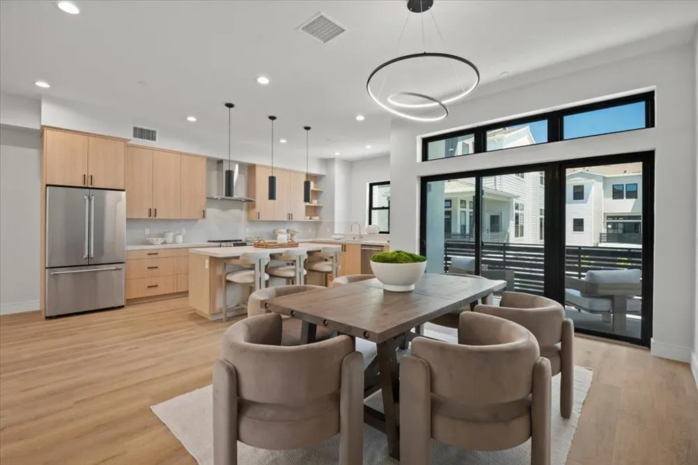 1095 Tartan Lane San Jose, CA 95125