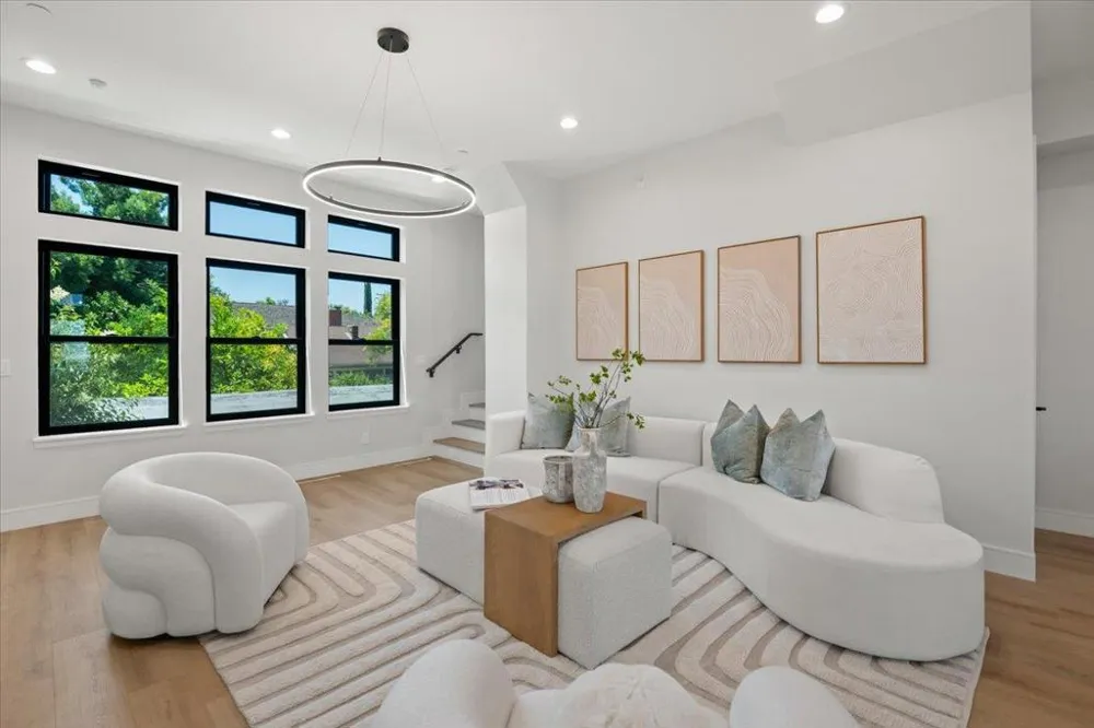 1095 Tartan Lane San Jose, CA 95125