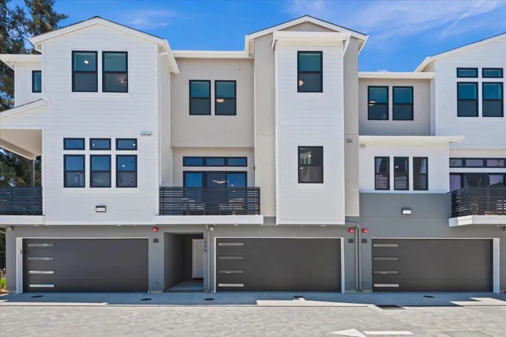 1095 Tartan Lane San Jose, CA 95125