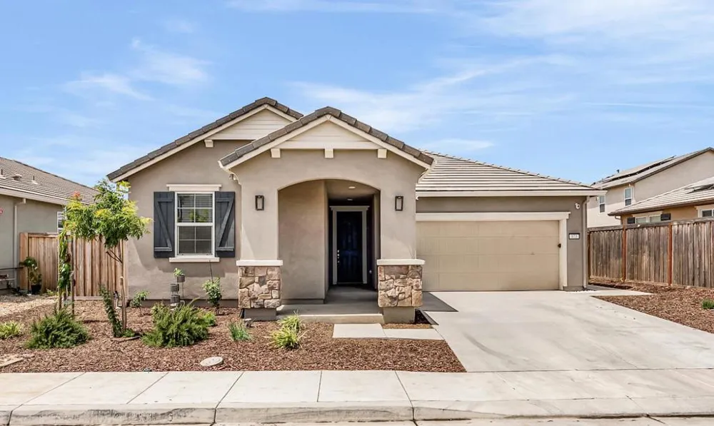 673 Dorset Drive Patterson, CA 95363