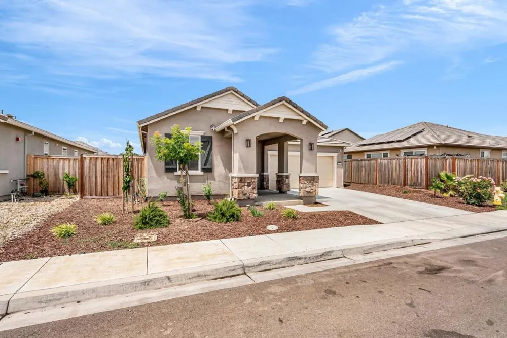 673 Dorset Drive Patterson, CA 95363