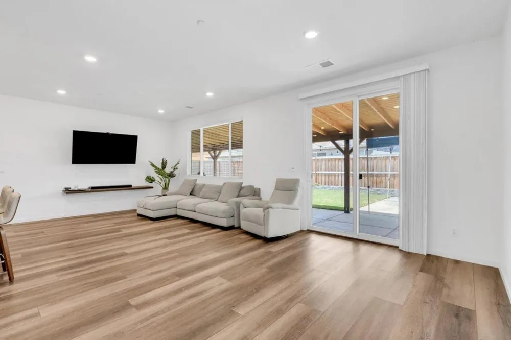673 Dorset Drive Patterson, CA 95363