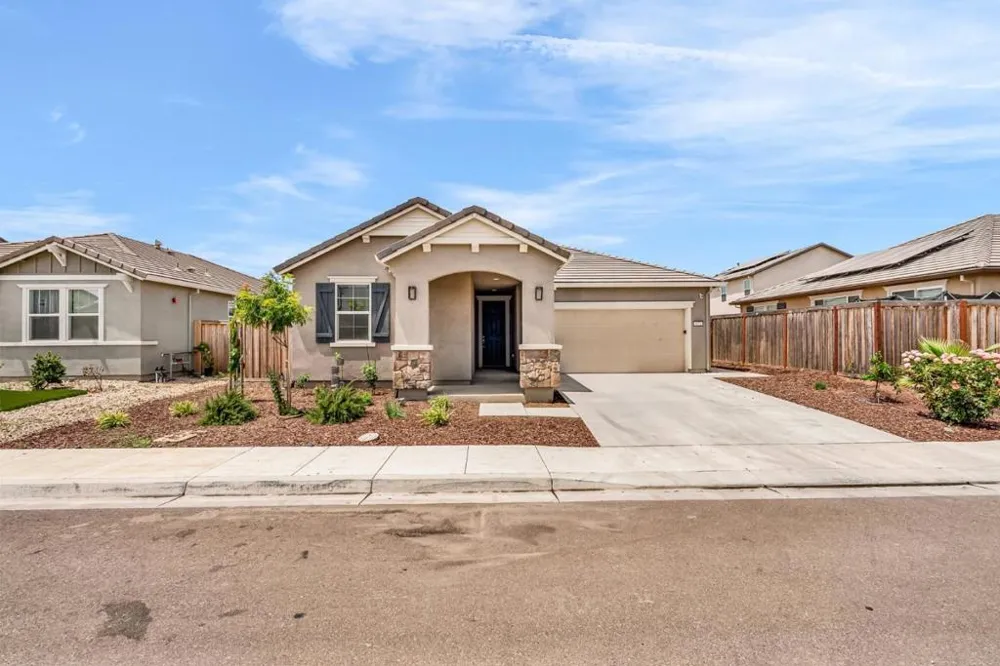 673 Dorset Drive Patterson, CA 95363