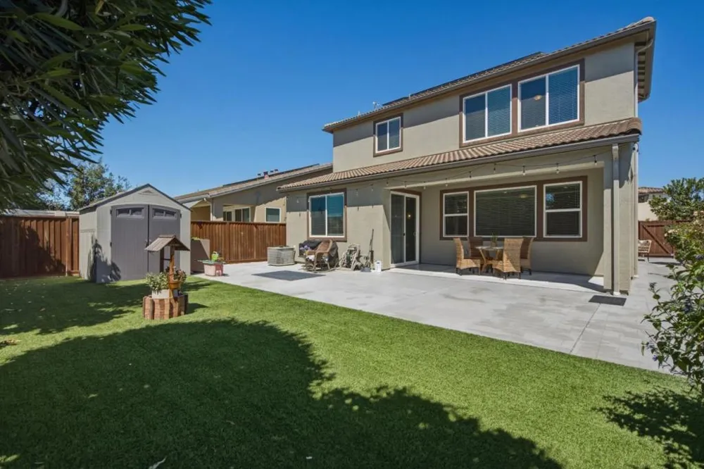420 Alicante Drive Hollister, CA 95023