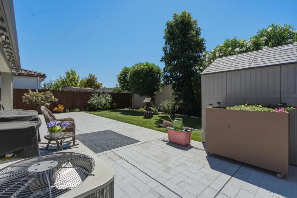 420 Alicante Drive Hollister, CA 95023