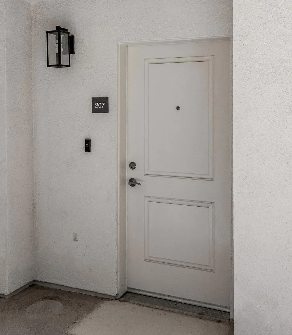1048 Monroe Street #207 Santa Clara, CA 95050