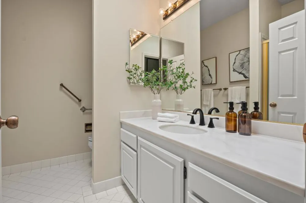 320 Elm Street #304 San Mateo, CA 94401