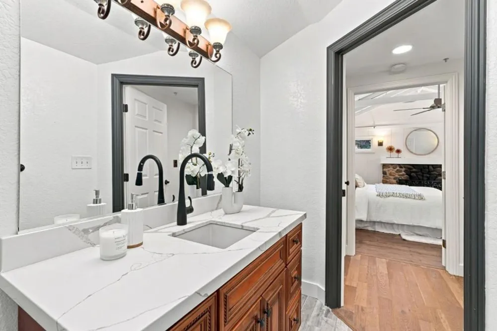 21477 Old Mine Road Los Gatos, CA 95033