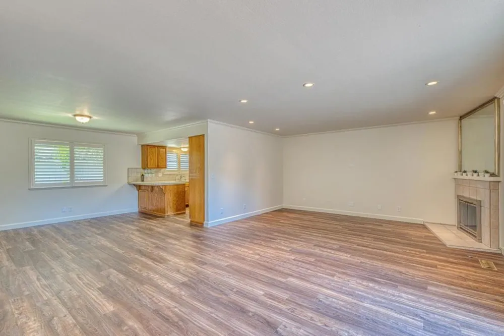 23799 Monterey Salinas Highway #44 Salinas, CA 93908