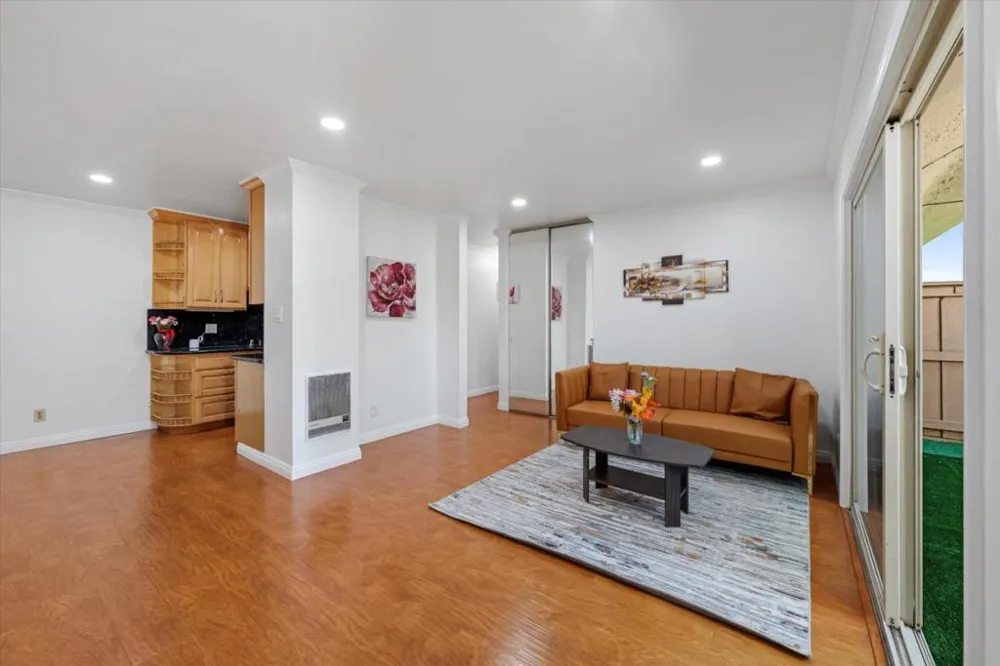 360 Auburn Way #10 San Jose, CA 95129