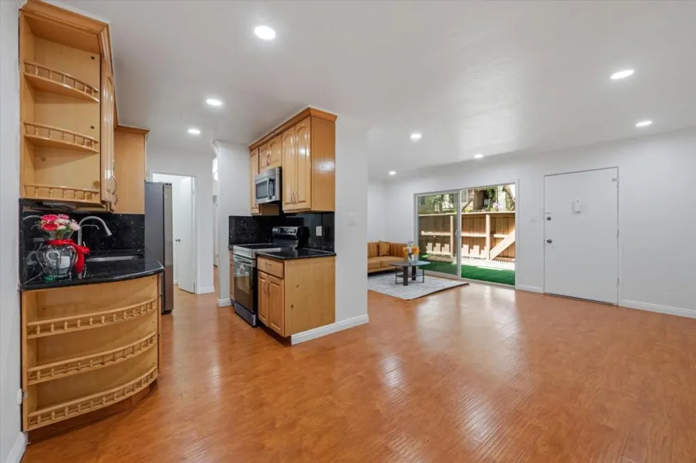 360 Auburn Way #10 San Jose, CA 95129