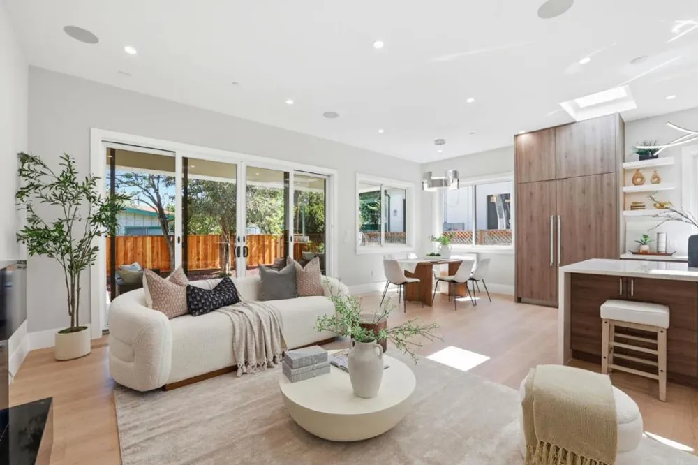 10536 S Tantau Avenue Cupertino, CA 95014