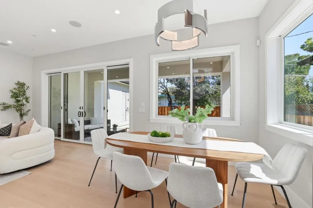 10536 S Tantau Avenue Cupertino, CA 95014