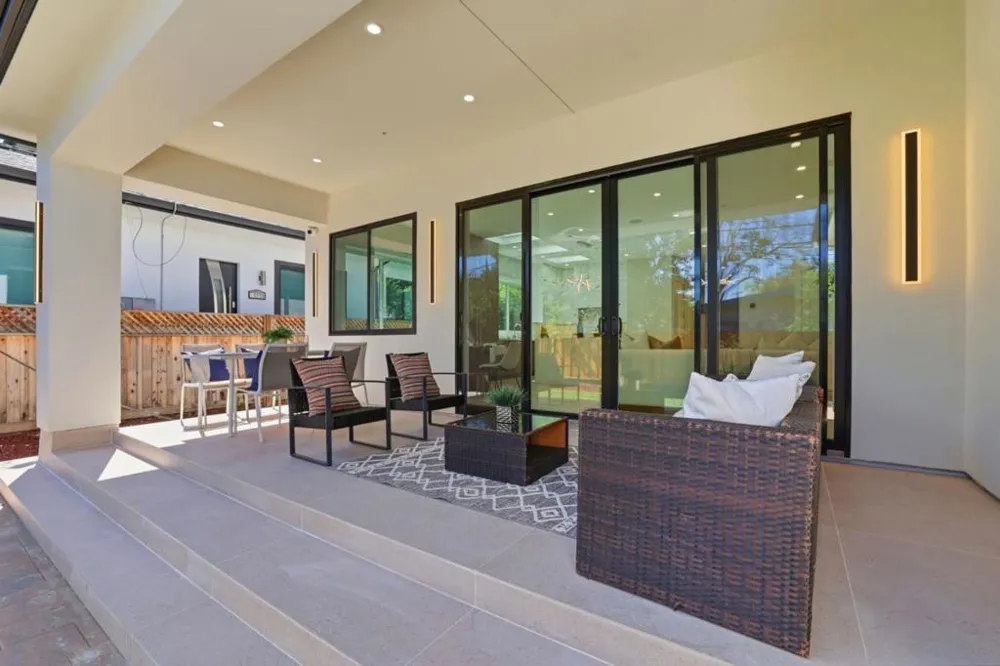 10536 S Tantau Avenue Cupertino, CA 95014