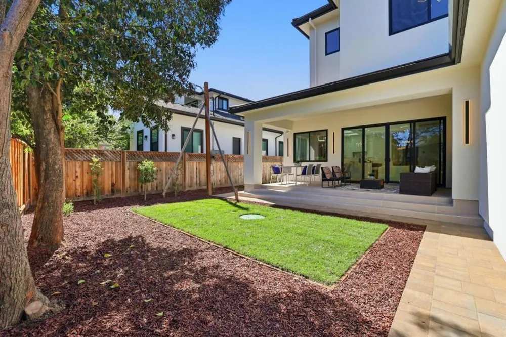 10536 S Tantau Avenue Cupertino, CA 95014