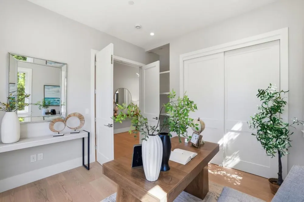 10536 S Tantau Avenue Cupertino, CA 95014
