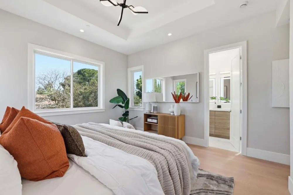 10536 S Tantau Avenue Cupertino, CA 95014