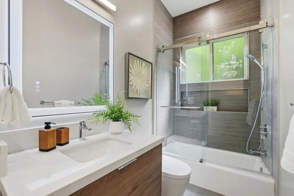10536 S Tantau Avenue Cupertino, CA 95014