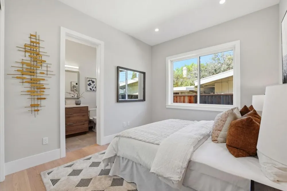 10536 S Tantau Avenue Cupertino, CA 95014