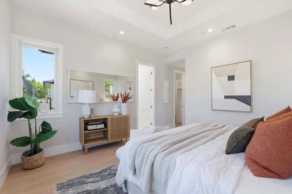 10536 S Tantau Avenue Cupertino, CA 95014