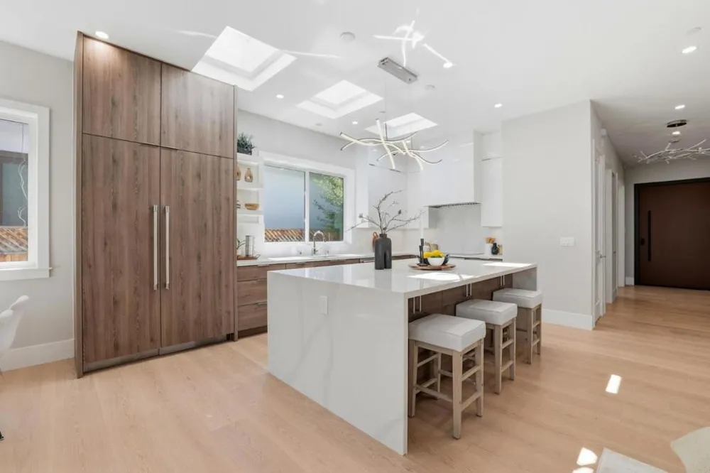 10536 S Tantau Avenue Cupertino, CA 95014