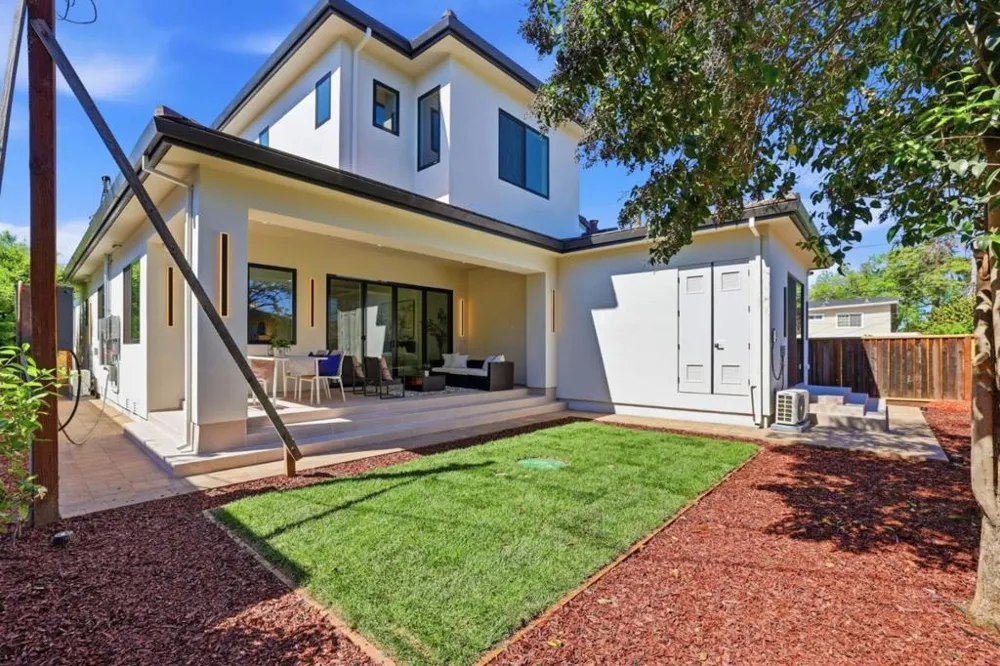 10536 S Tantau Avenue Cupertino, CA 95014