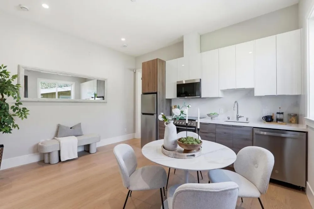 10536 S Tantau Avenue Cupertino, CA 95014