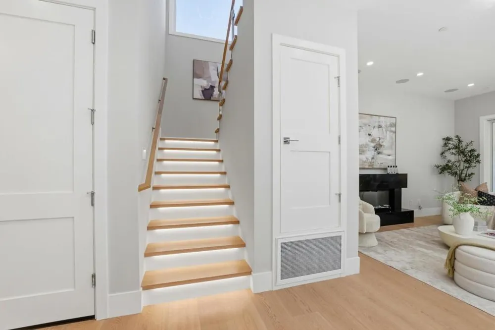 10536 S Tantau Avenue Cupertino, CA 95014