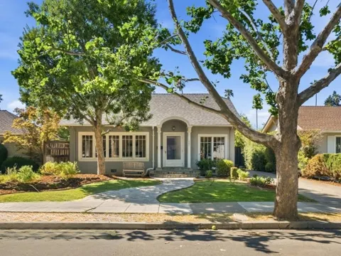 1285 Sierra Avenue