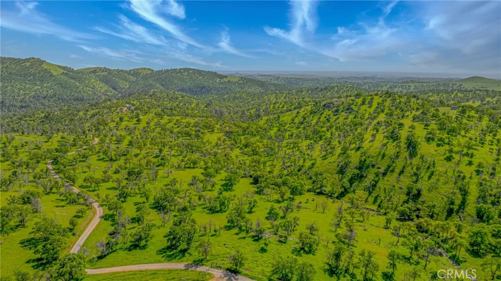 3084 Old Highway Catheys Valley, CA 95306