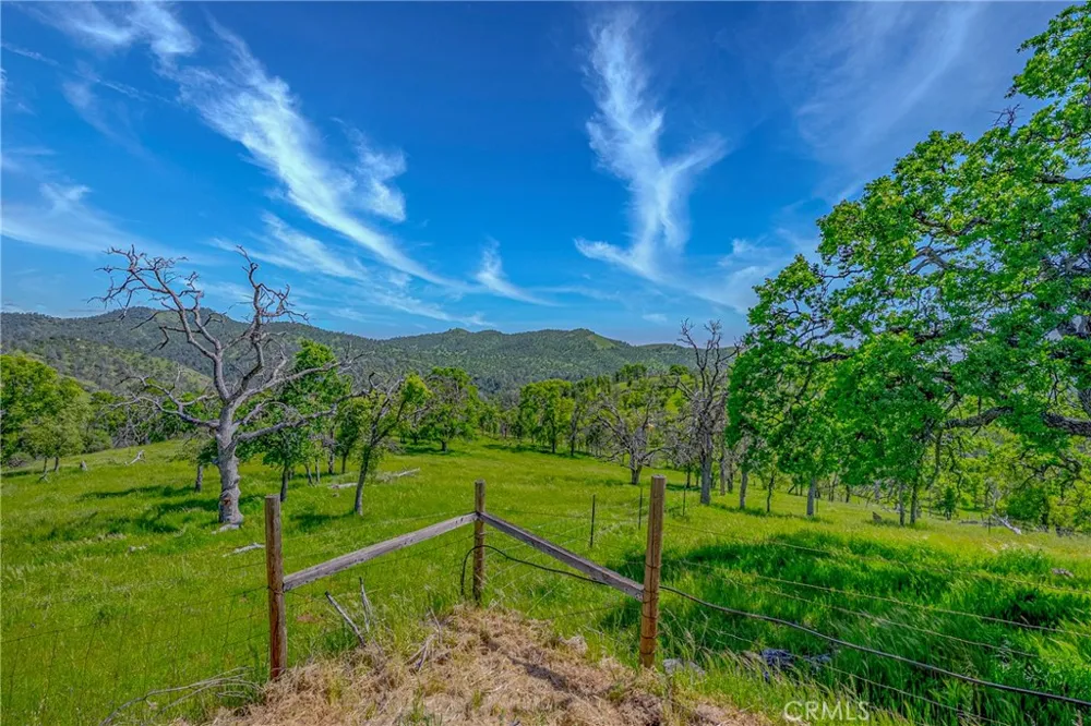 3084 Old Highway Catheys Valley, CA 95306