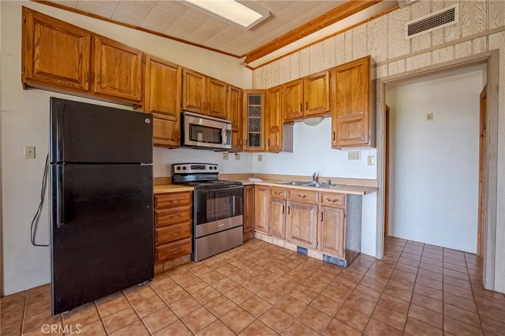 3084 Old Highway Catheys Valley, CA 95306