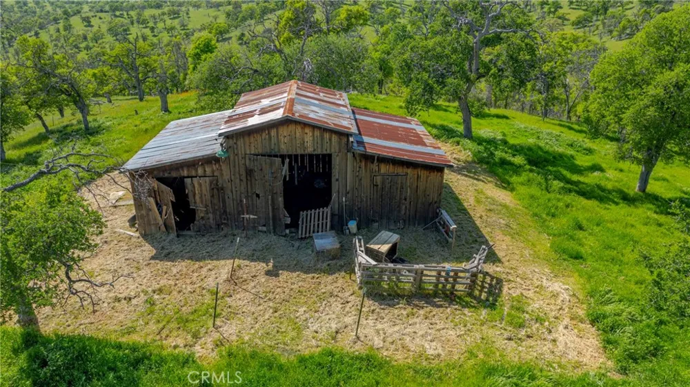 3084 Old Highway Catheys Valley, CA 95306