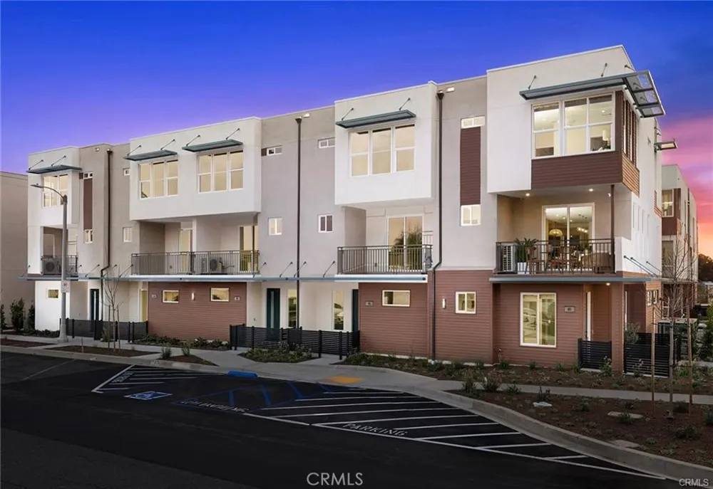 445 S Eleanor Street Pomona, CA 91766