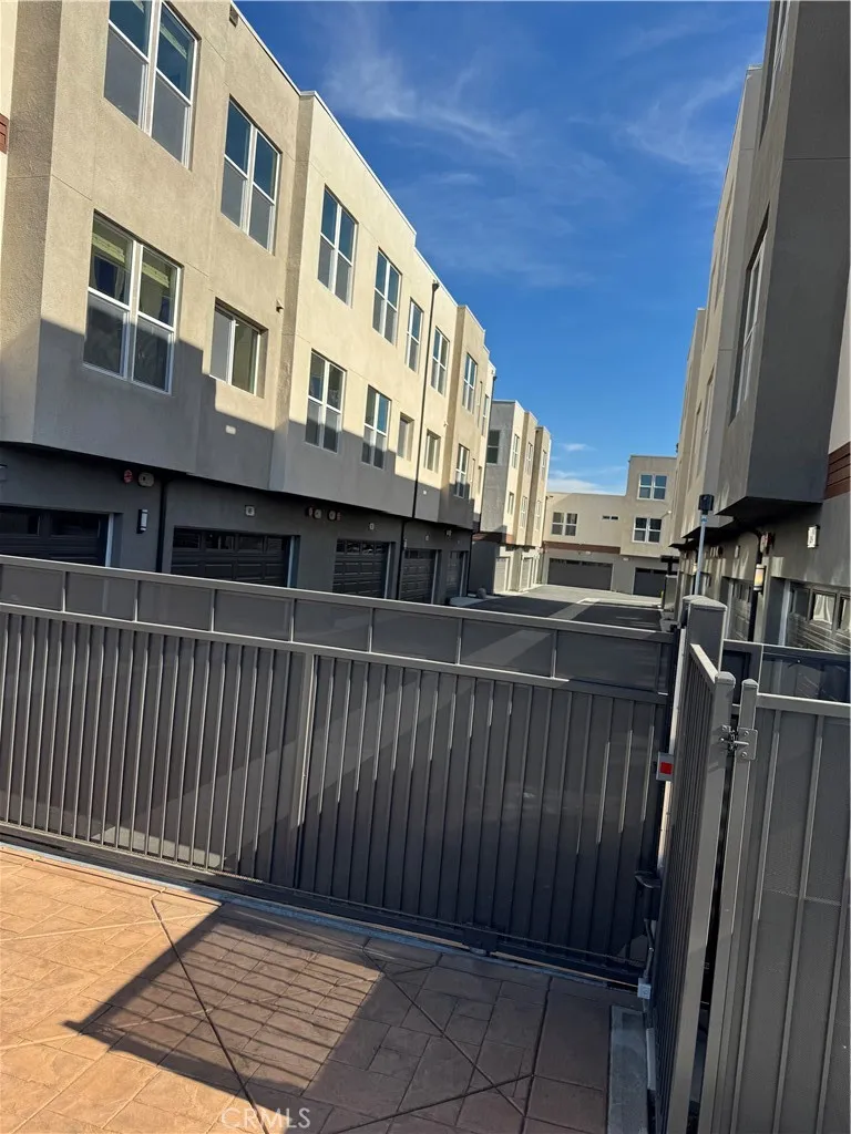 445 S Eleanor Street Pomona, CA 91766