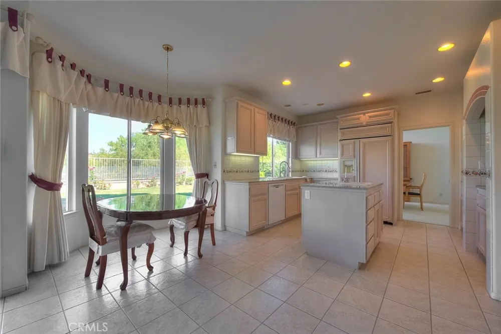 2386 Routh Drive Rowland Heights, CA 91748