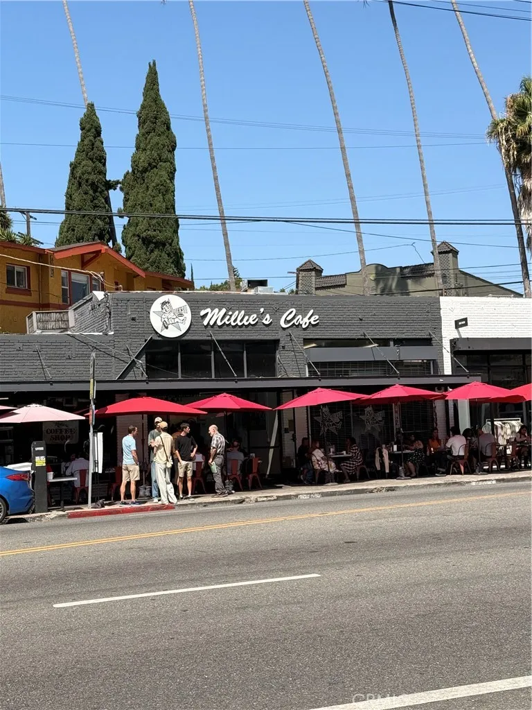 1651 golden gate ave #2 Los Angeles, CA 90026