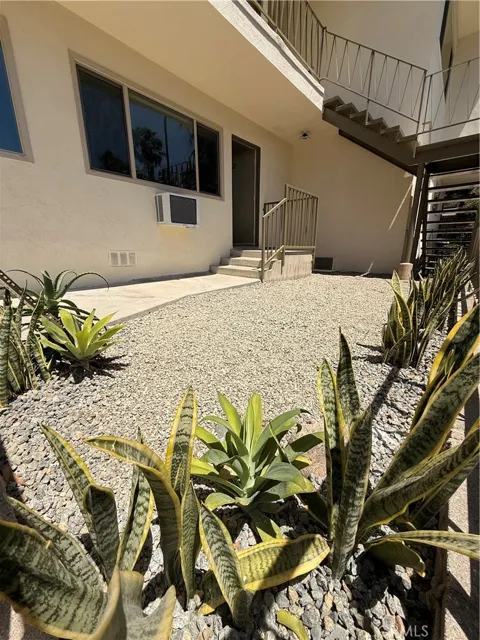 1651 golden gate ave #2