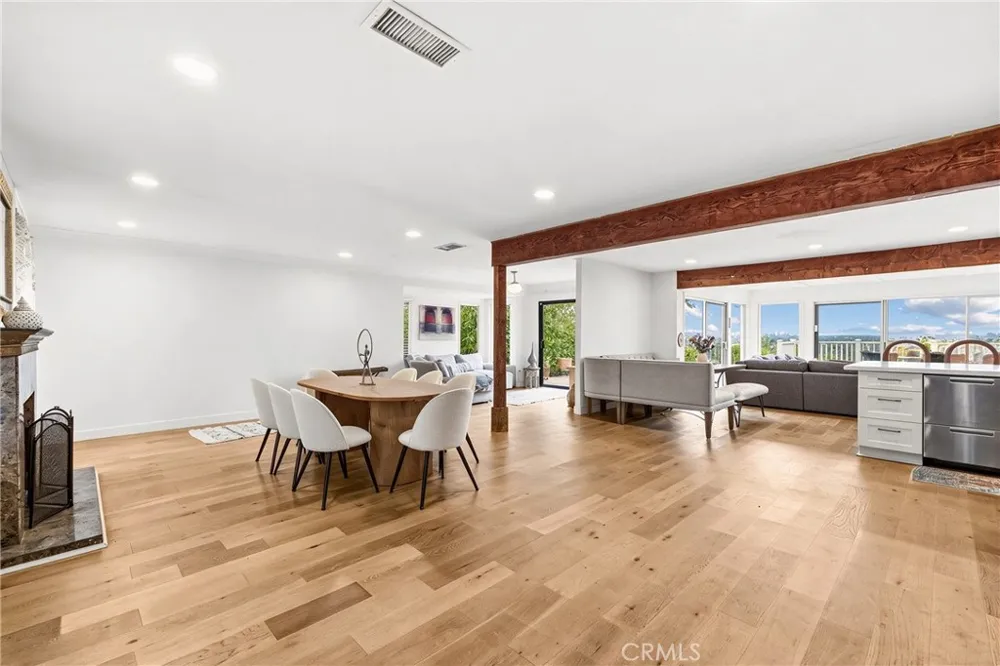 5762 Desert View Drive La Jolla, CA 92037