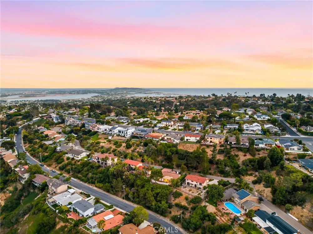 5762 Desert View Drive La Jolla, CA 92037