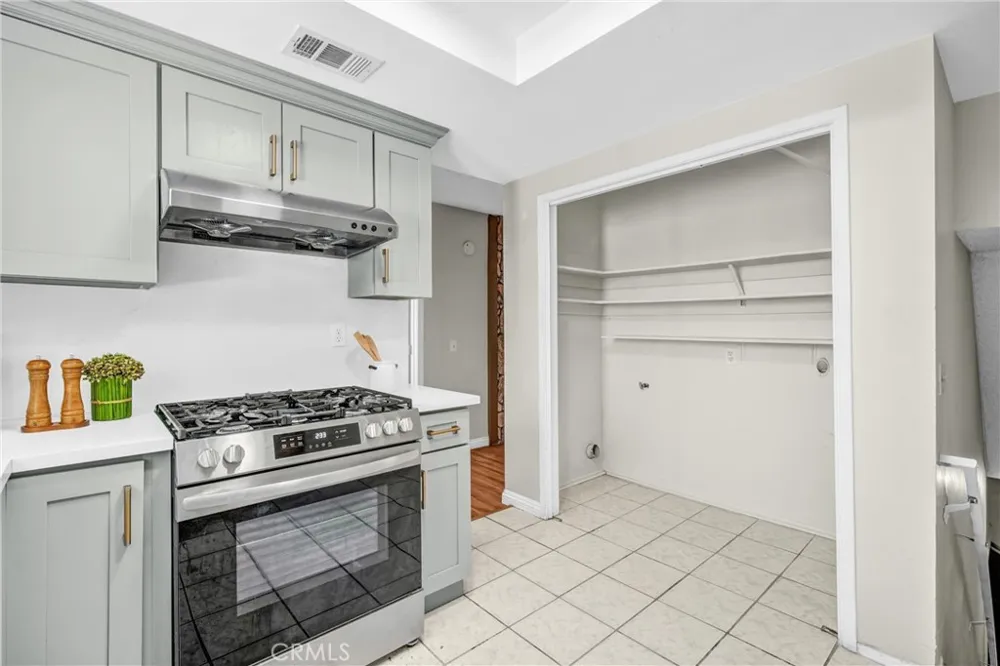 218 Avondale Avenue #D Monterey Park, CA 91754