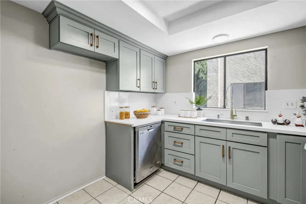 218 Avondale Avenue #D Monterey Park, CA 91754