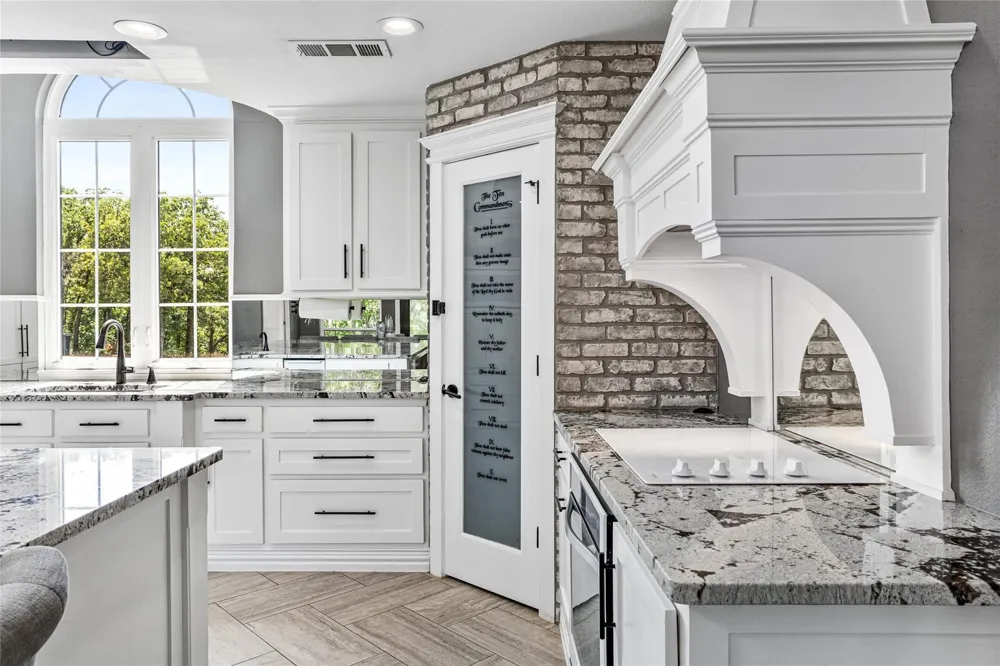 9204 Indian Knoll Trail Keller, TX 76248
