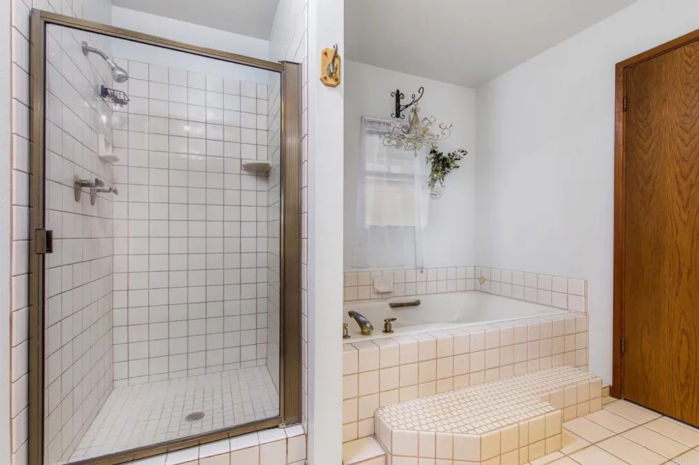 671 Philton Ramona, CA 92065