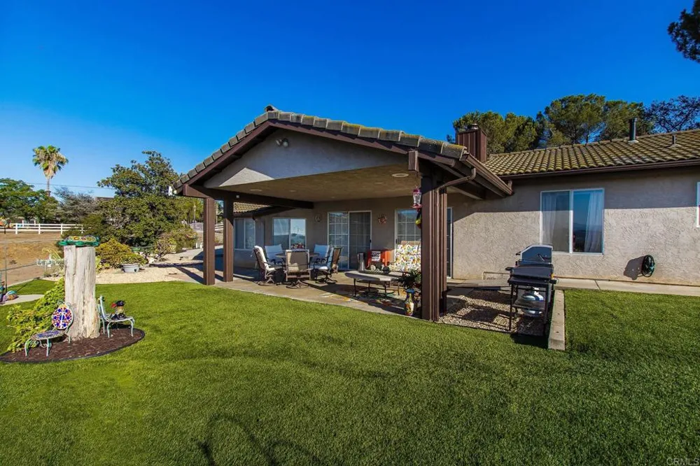671 Philton Ramona, CA 92065