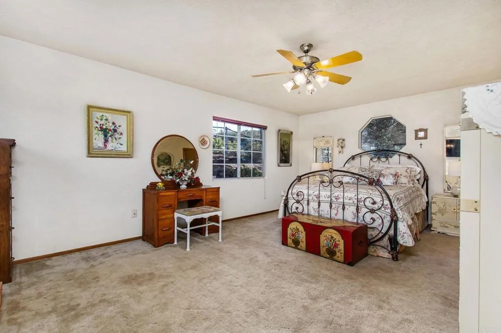 671 Philton Ramona, CA 92065