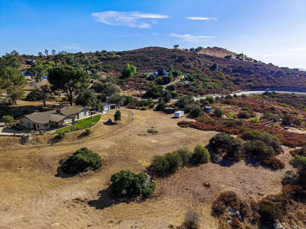 671 Philton Ramona, CA 92065