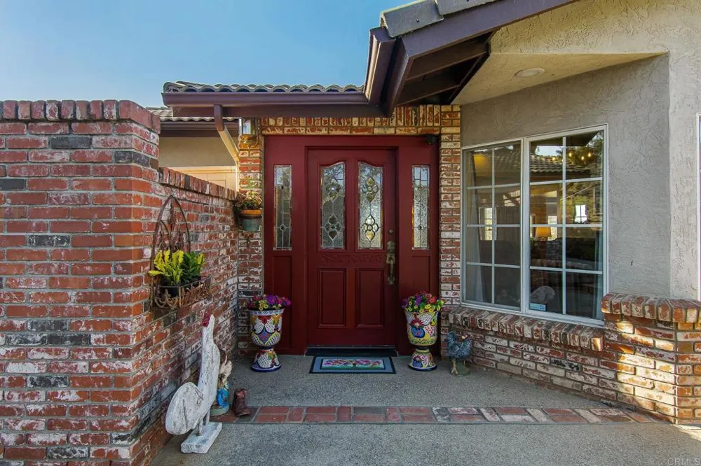 671 Philton Ramona, CA 92065